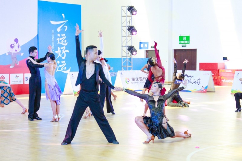 全民健身“热”在巴里坤！多元活动浸润日常各族群众乐享运动幸福(图1)