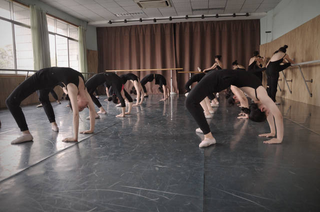 宁夏中宁：黄羊钱鞭“打”出精气神(图1)