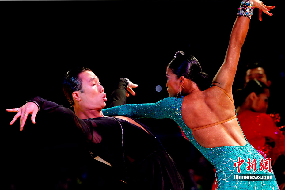 什刹海冰场全面开放(图1)