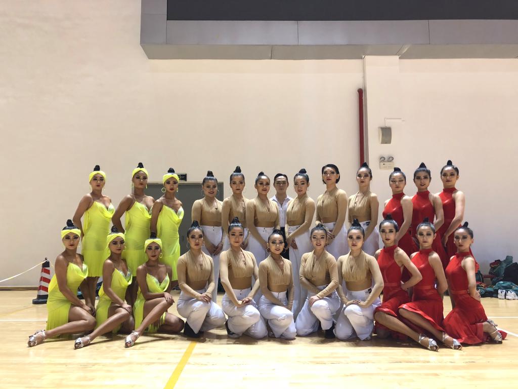 当舞者在海外打起咏春拳（侨界关注）(图1)