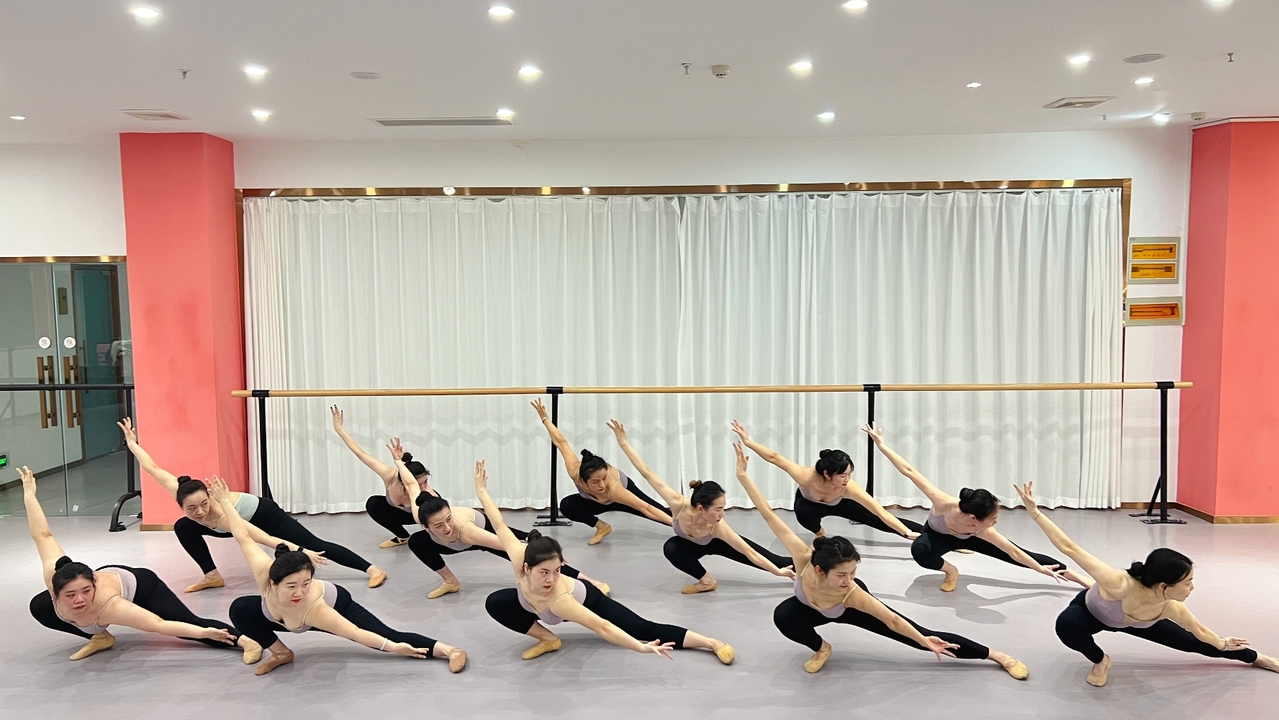 燃舞·LOVEDANCE第十五届青少年训练营圆满落幕舞耀山城！(图1)