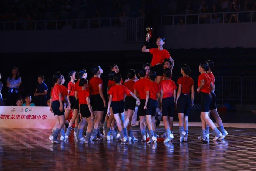 第二届全国广场舞邀请赛激情落幕承德迎来全民健身狂欢盛宴(图1)